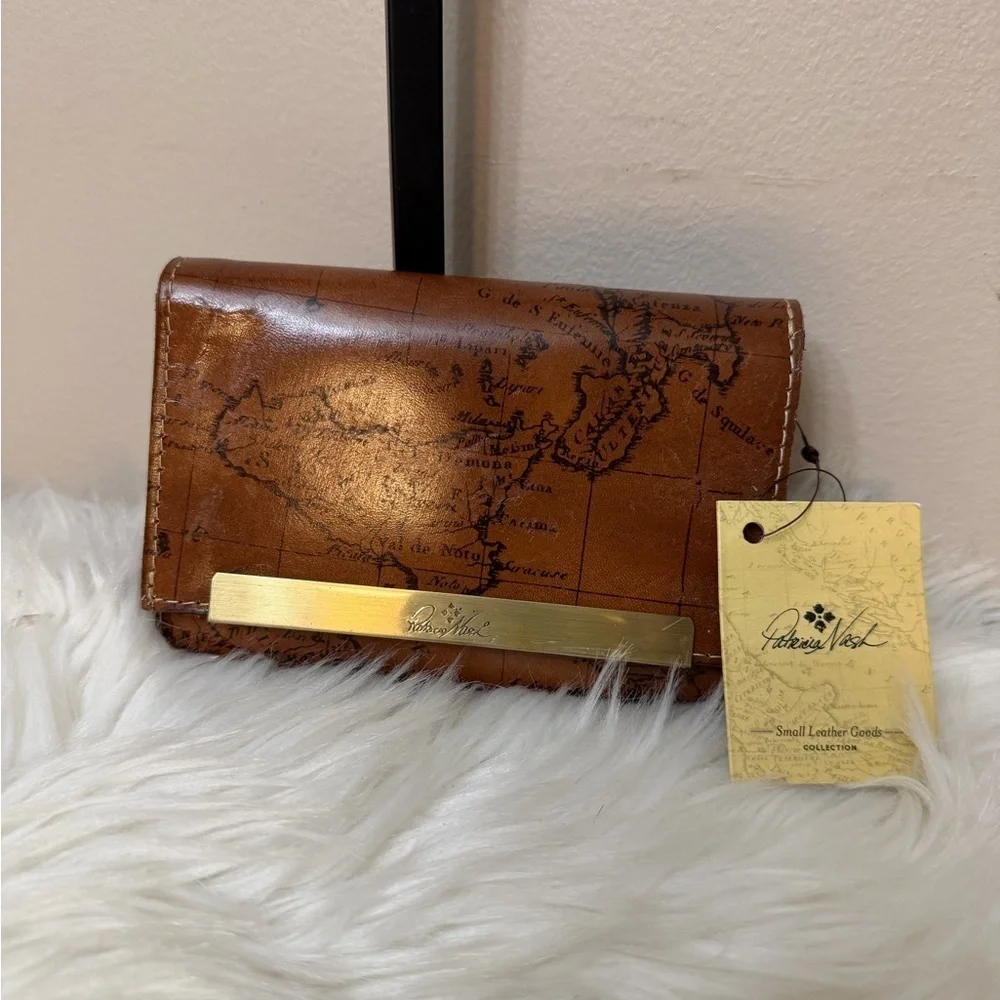 PATRICIA NASH MAP PRINT CAMETTI RIOT RUST WALLET
